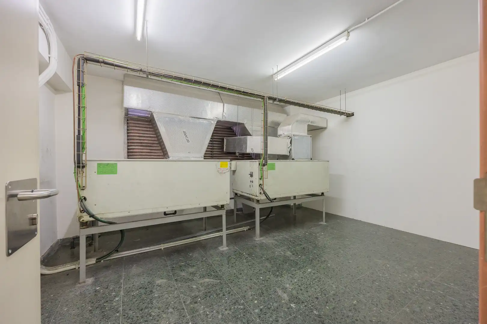 Local comercial en alquiler en Sabino Arana Etorbidea 49, imagen 18