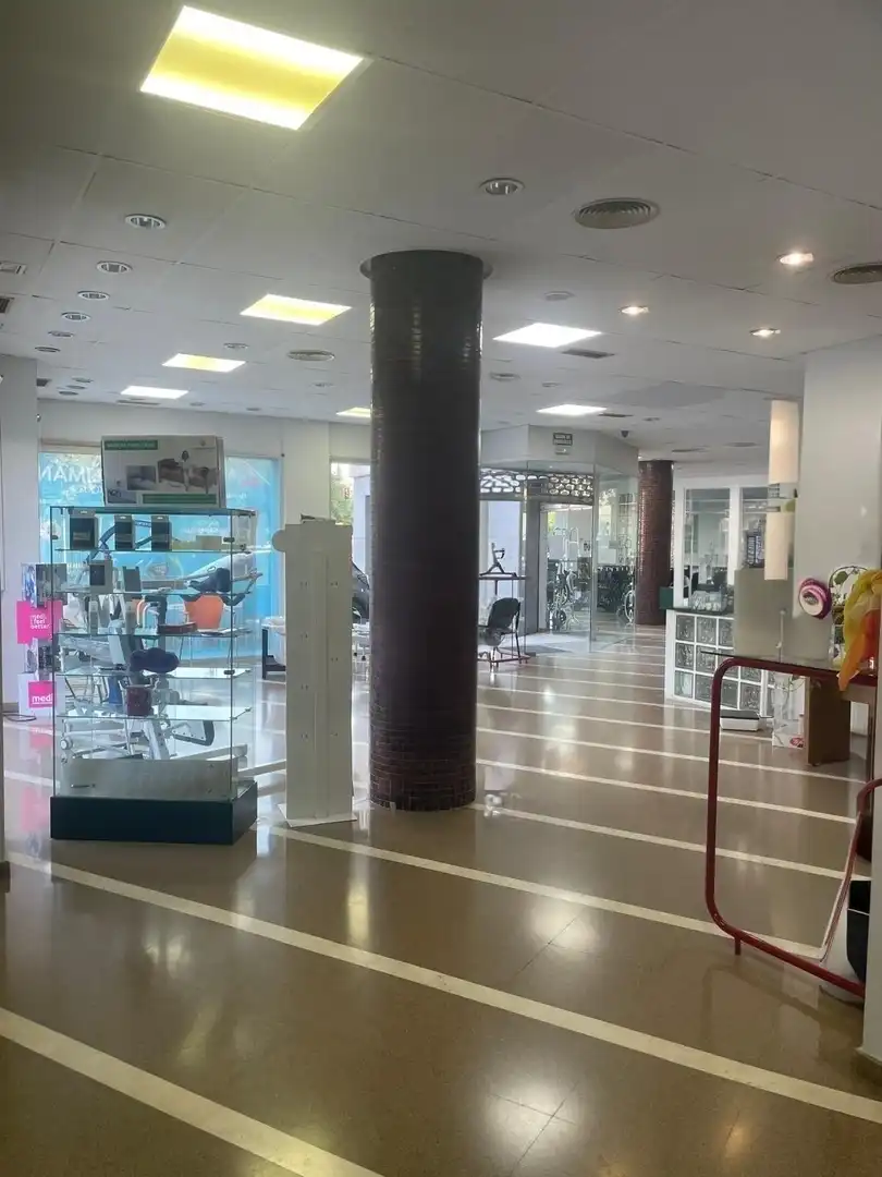 Geschaftsraum zum Verkauf in Córdoba