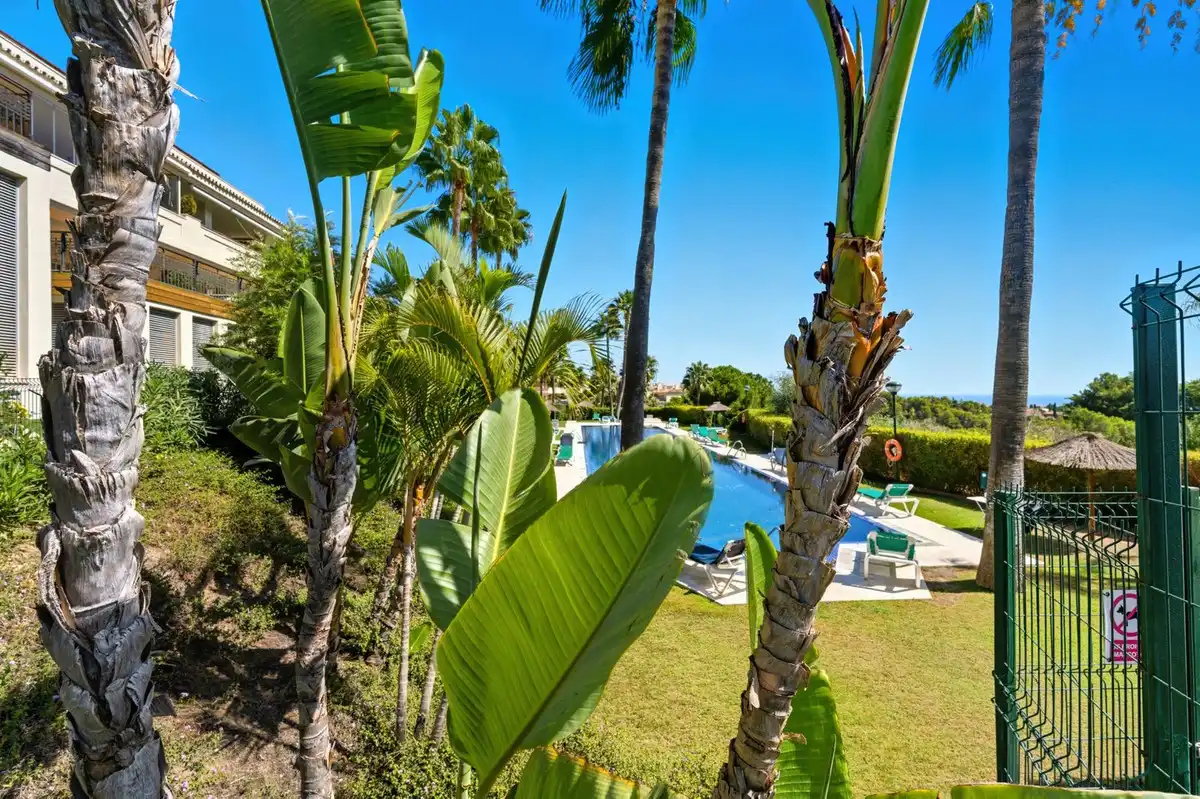 Jardí de Pis en venda en Marbella amb Aire condicionat, Terrassa i Traster