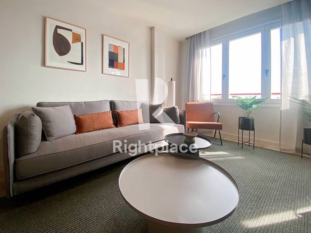 Exterior view of Flat to rent in  Barcelona Capital  with Air Conditioner, Heating and Terrace