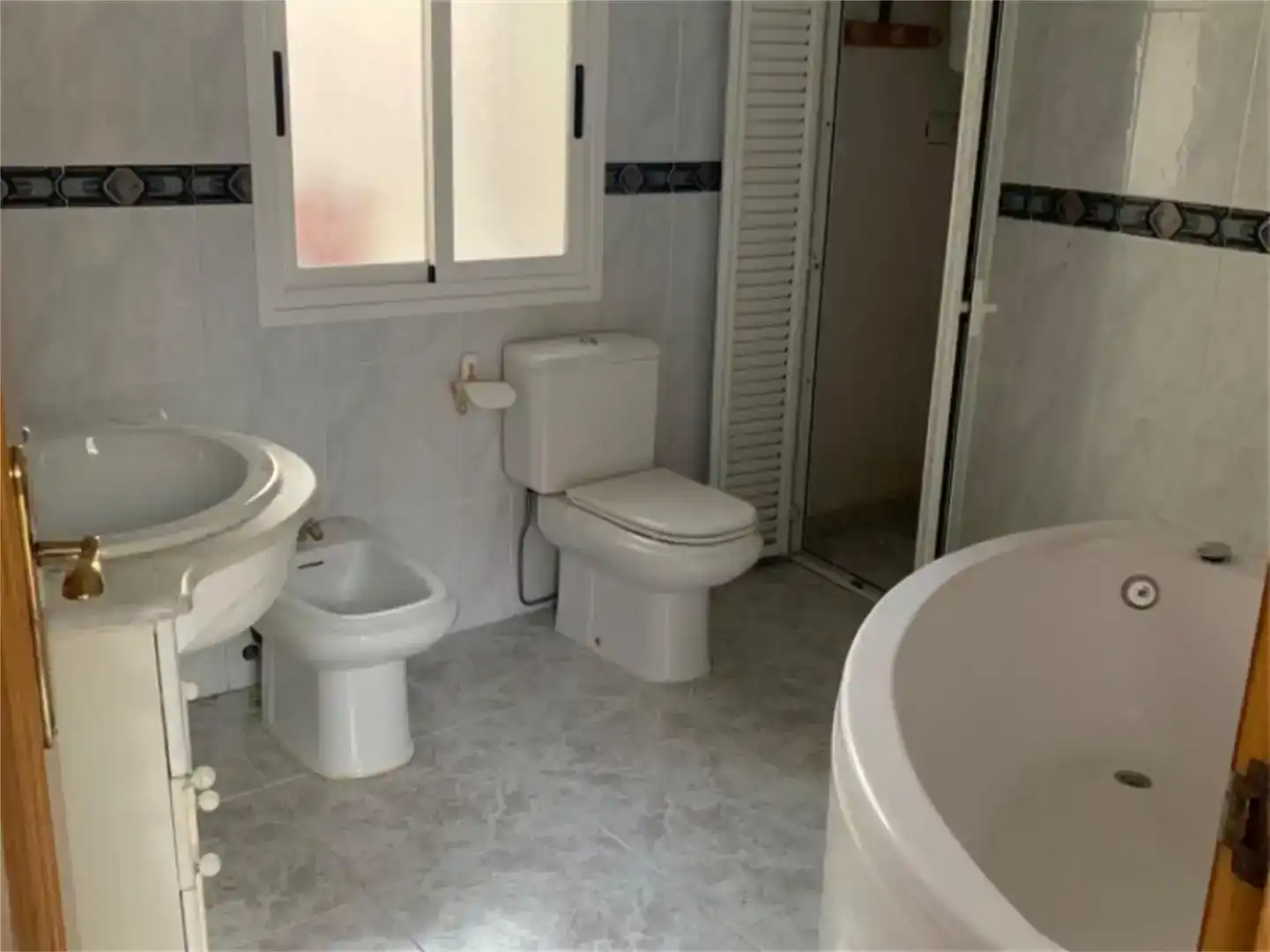 Bany de Casa adosada en venda en Brea de Aragón