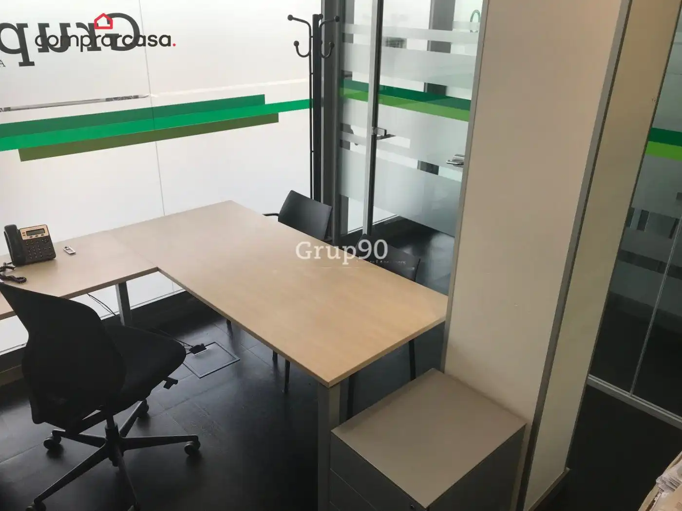 Oficina de lloguer a Calle Abat Escarré 6