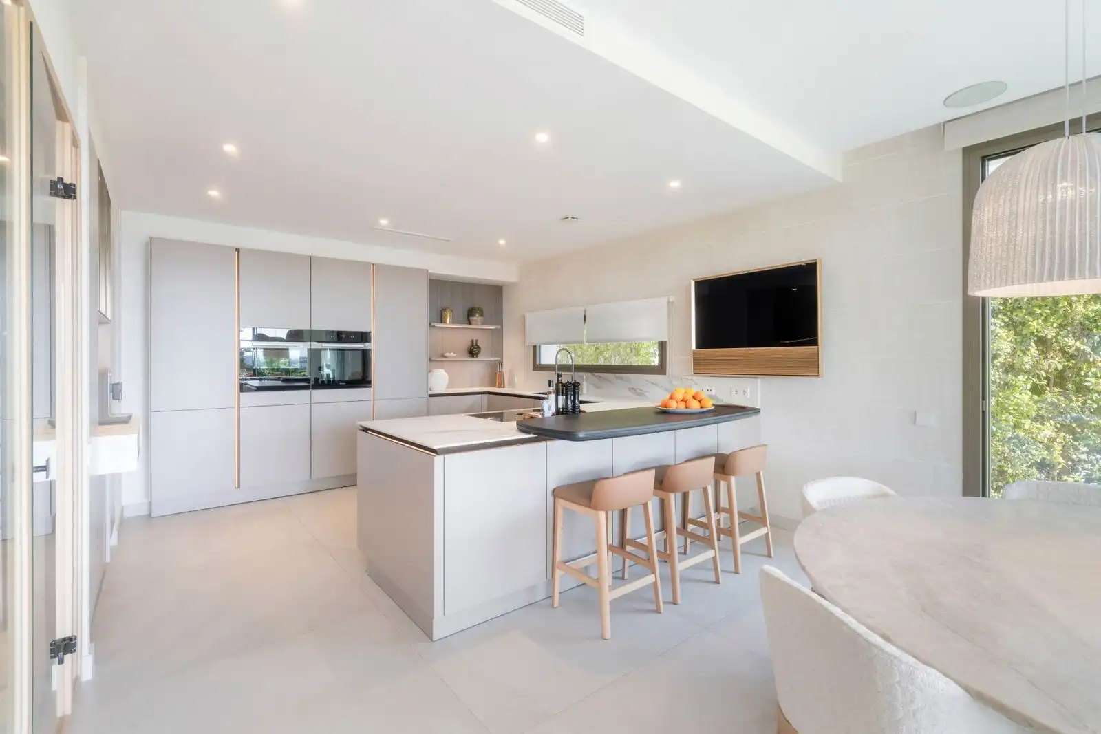 Villa con piscina in vendita a Calle Londres S/N, imagen 13