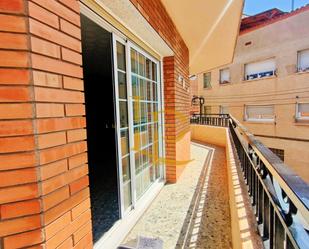 Vista exterior de Casa o xalet en venda en Rubí amb Aire condicionat, Calefacció i Jardí privat