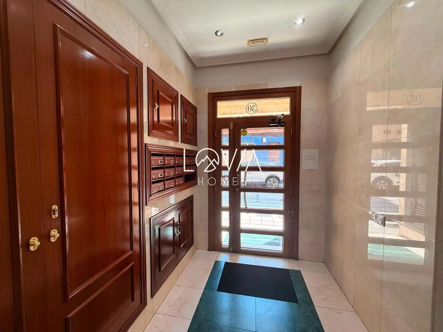 Apartament en venda en Gijón  amb Traster
