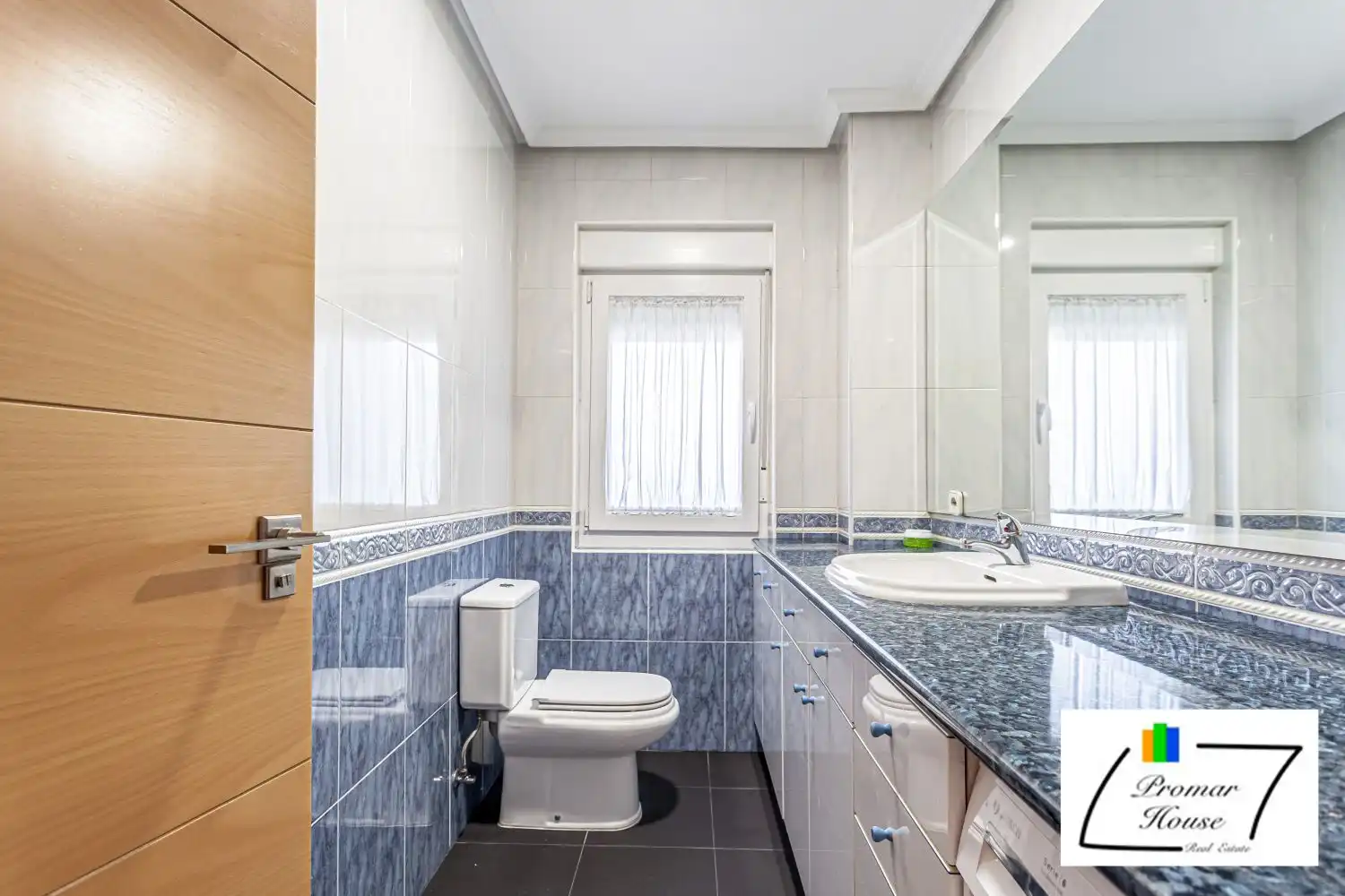 Baño de Casa o chalet en venta en Ávila con Calefacción, Jardín privado y Terraza