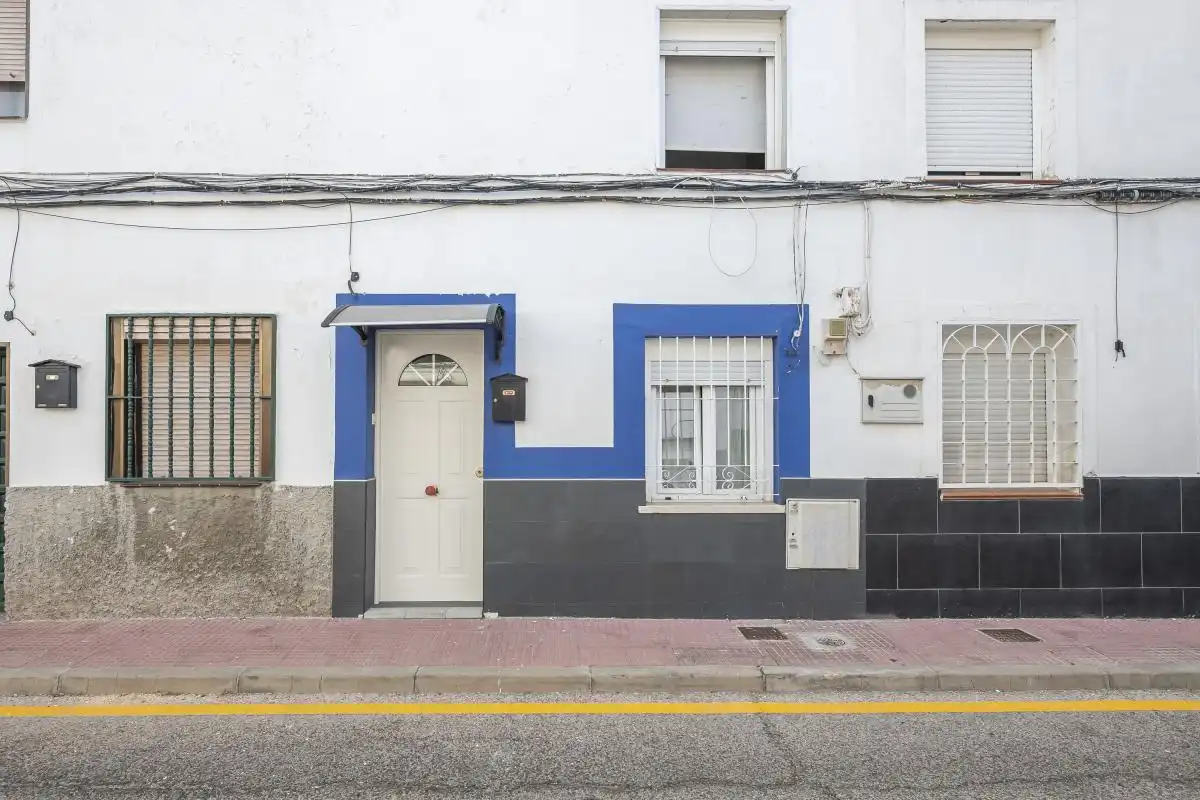 Vista exterior de Casa adosada en venda en Alcalá de Henares amb Calefacció, Terrassa i Balcó