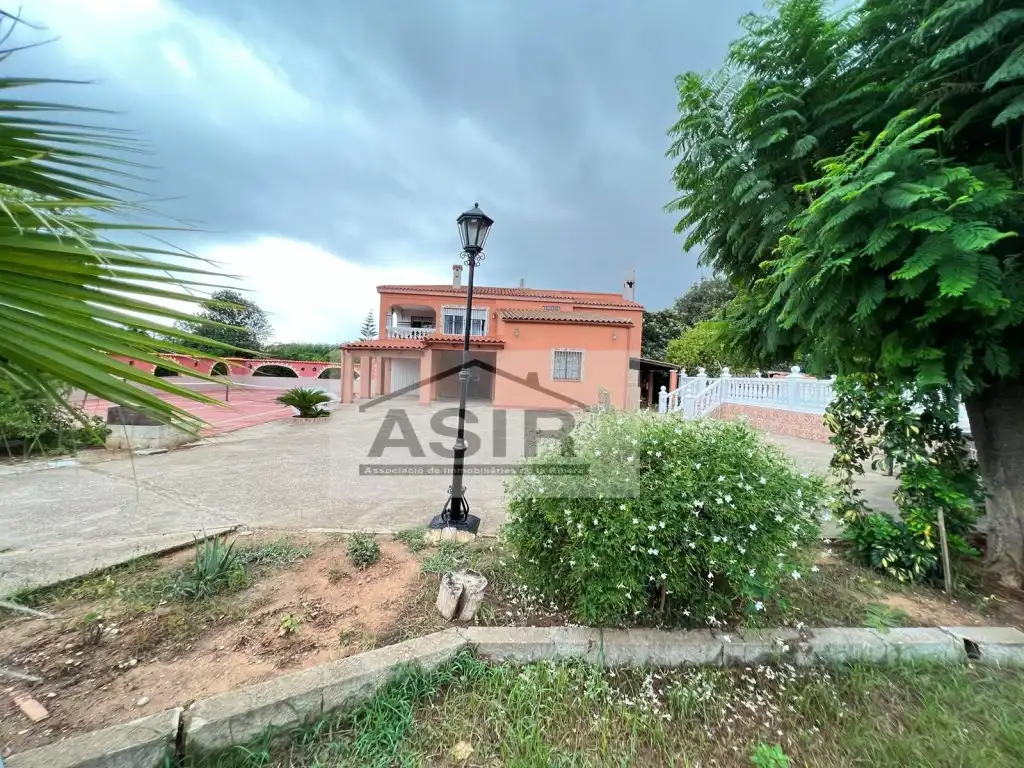 Xalet amb piscina en venda a Casc Urbà, imagen 7