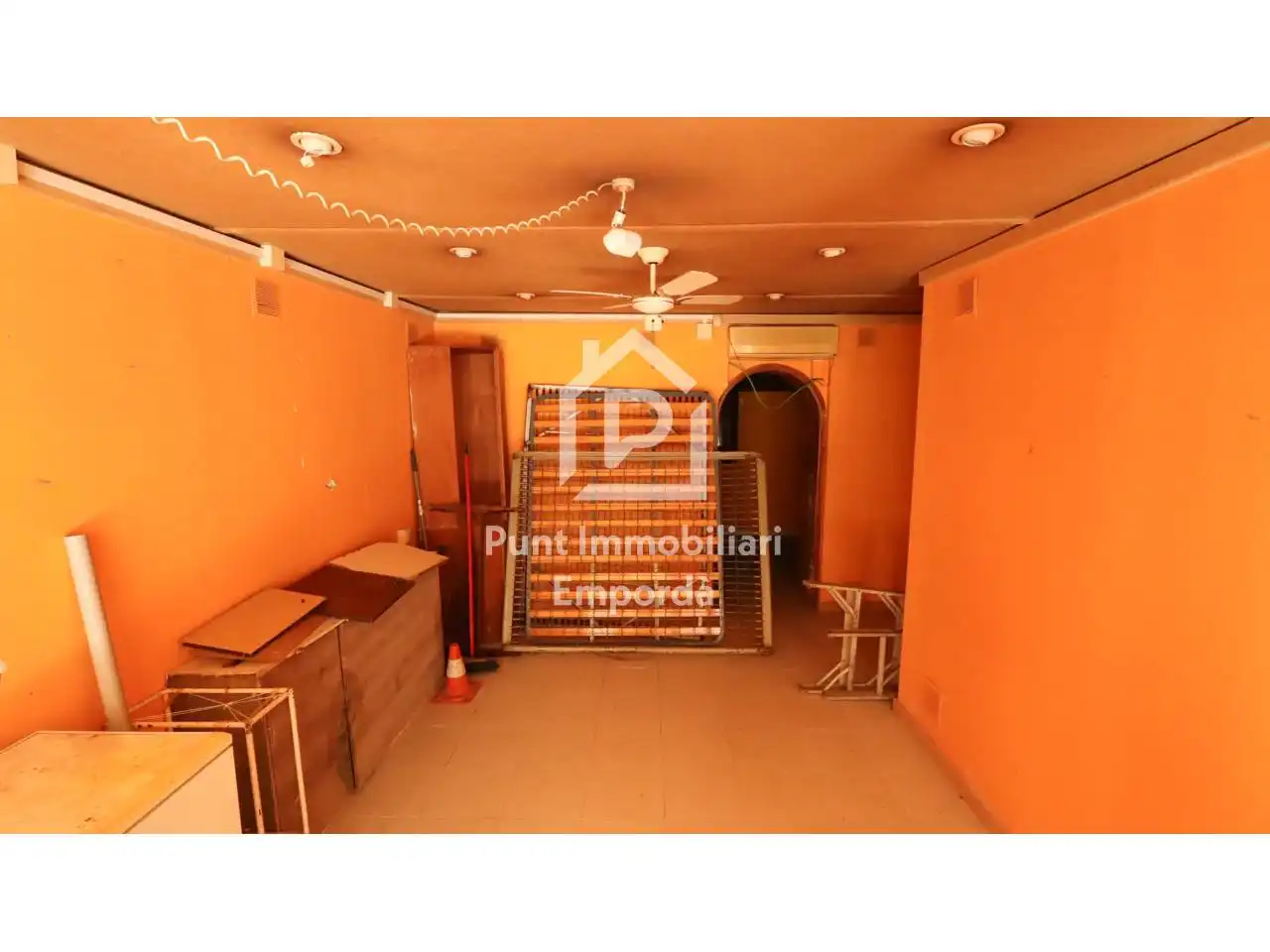 Edificio en venta en Llançà