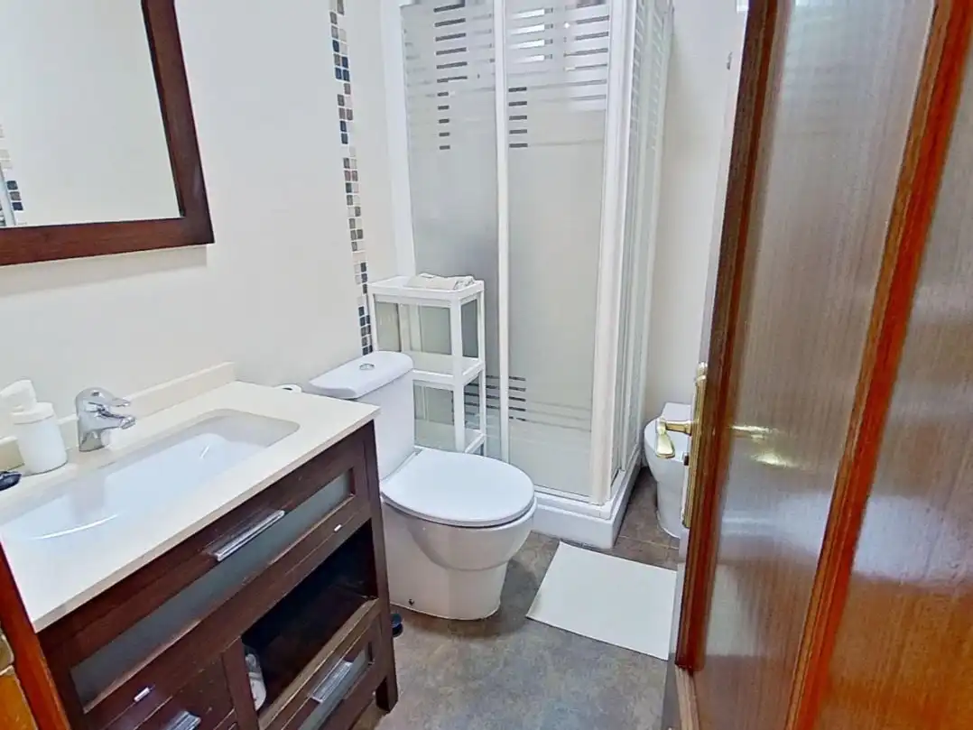 Bathroom of Flat for share in Norte
