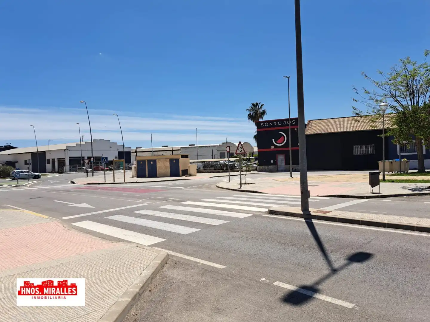 Nau industrial en venda a Almoradí