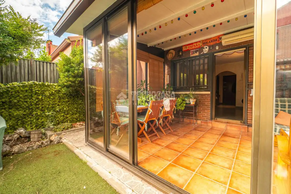 Terraza de Casa adosada en venta en Arganda del Rey con Aire acondicionado y Amueblado