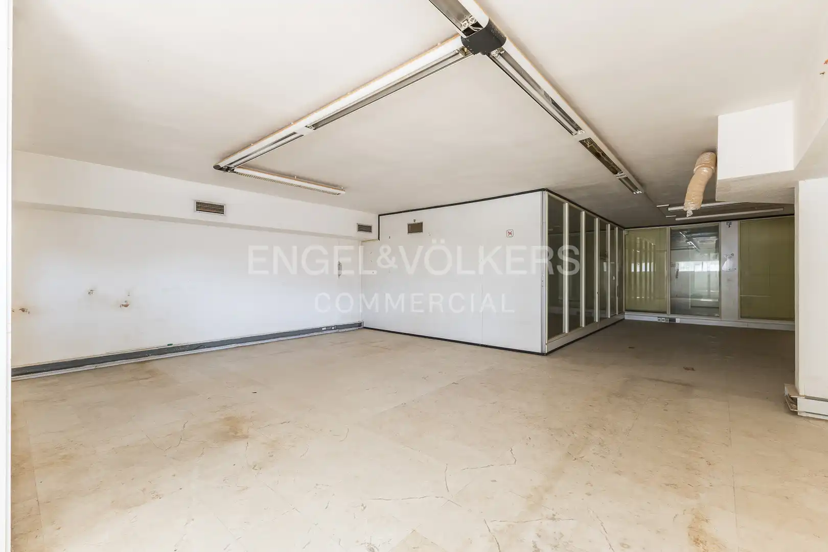 Büro zur Miete in Esplugues de Llobregat