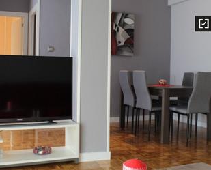 Living room of Flat to rent in  Madrid Capital  with Air Conditioner and Balcony