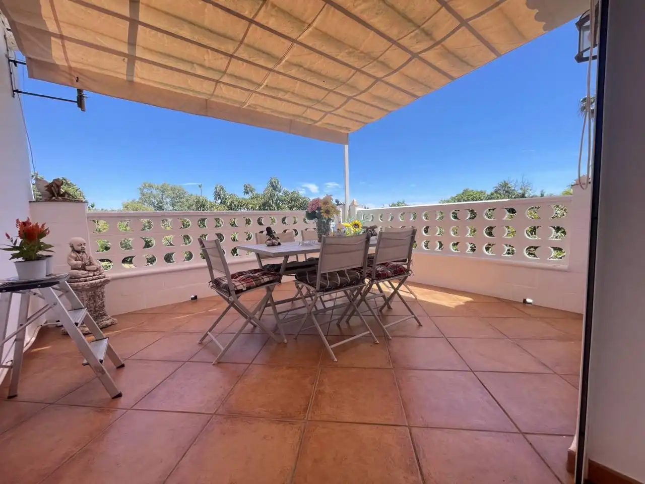 Terrassa de Finca rústica en venda en Estepona amb Aire condicionat, Calefacció i Jardí privat