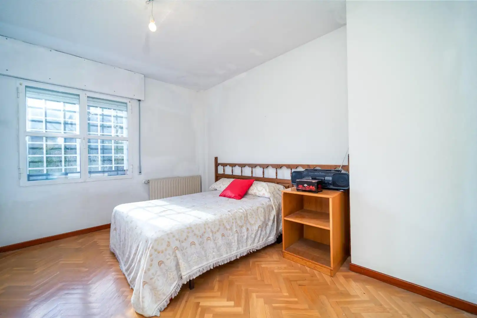 Habitación de Casa adosada en venta en Pozuelo de Alarcón con Calefacción, Jardín privado y Terraza