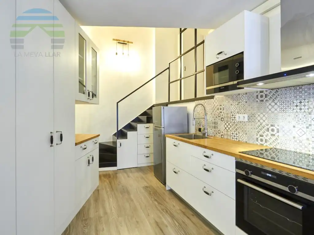 Cocina de Piso en venta en Barcelona con Aire acondicionado y Amueblado