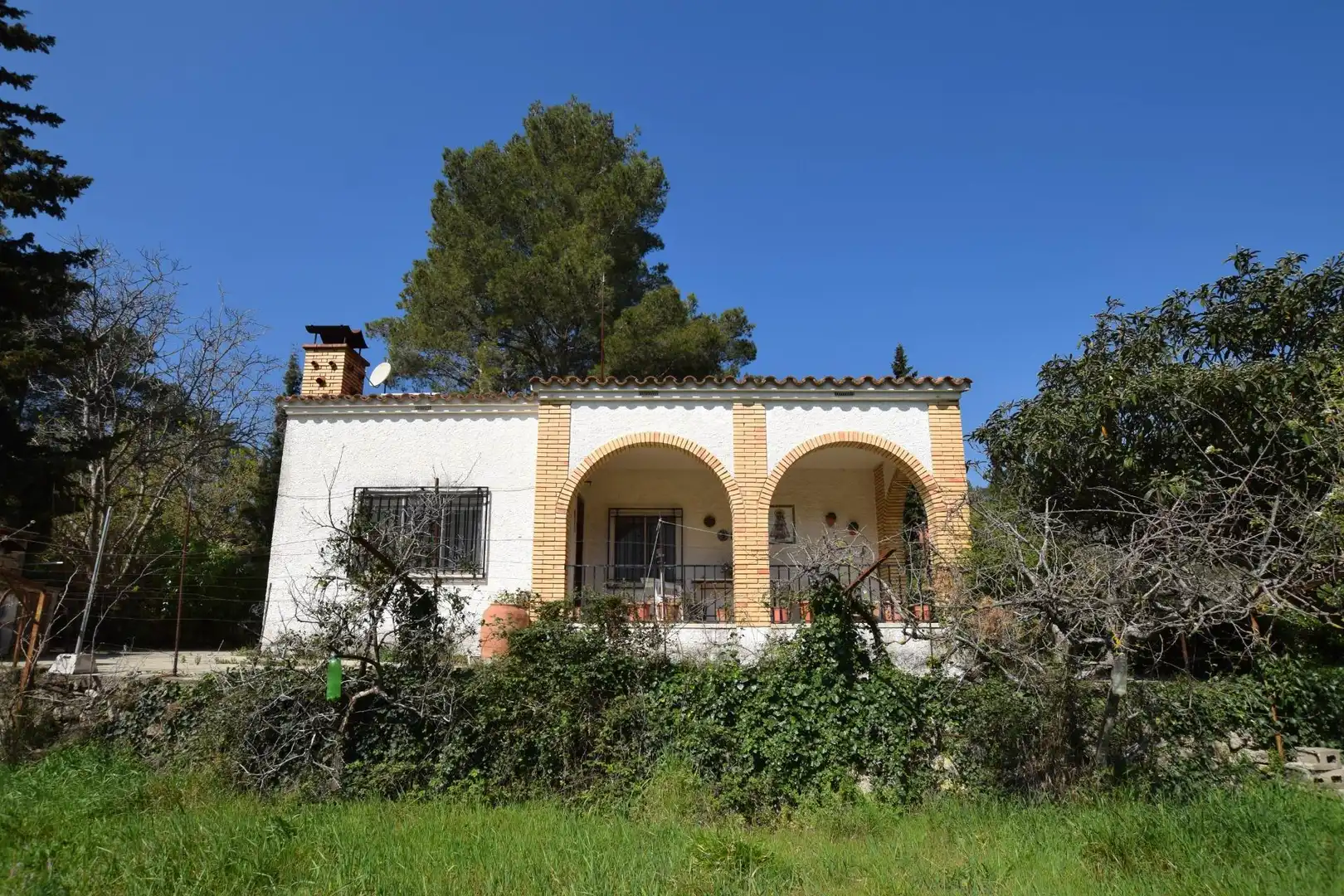 Vista exterior de Casa o xalet en venda en Alfara de Carles amb Terrassa, Traster i Piscina