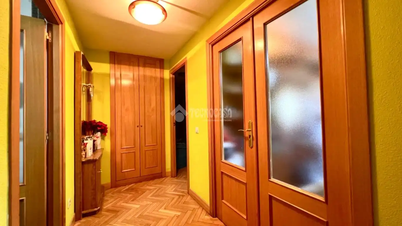 Flat for sale in Madrid  with Air Conditioner, Heating and Parquet flooring