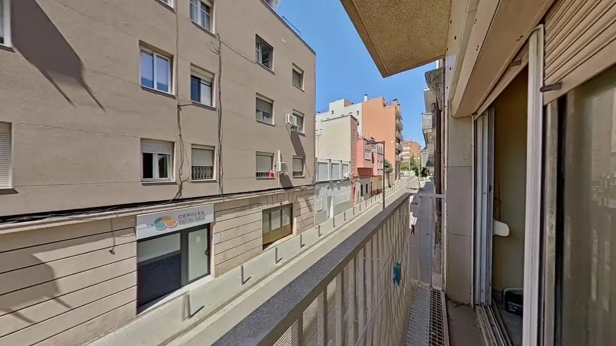 Vista exterior de Pis en venda en Badalona