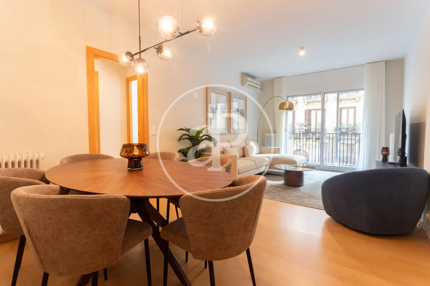 Wohnung zur Miete in Carrer de la Diputació, Dreta de l'Eixample