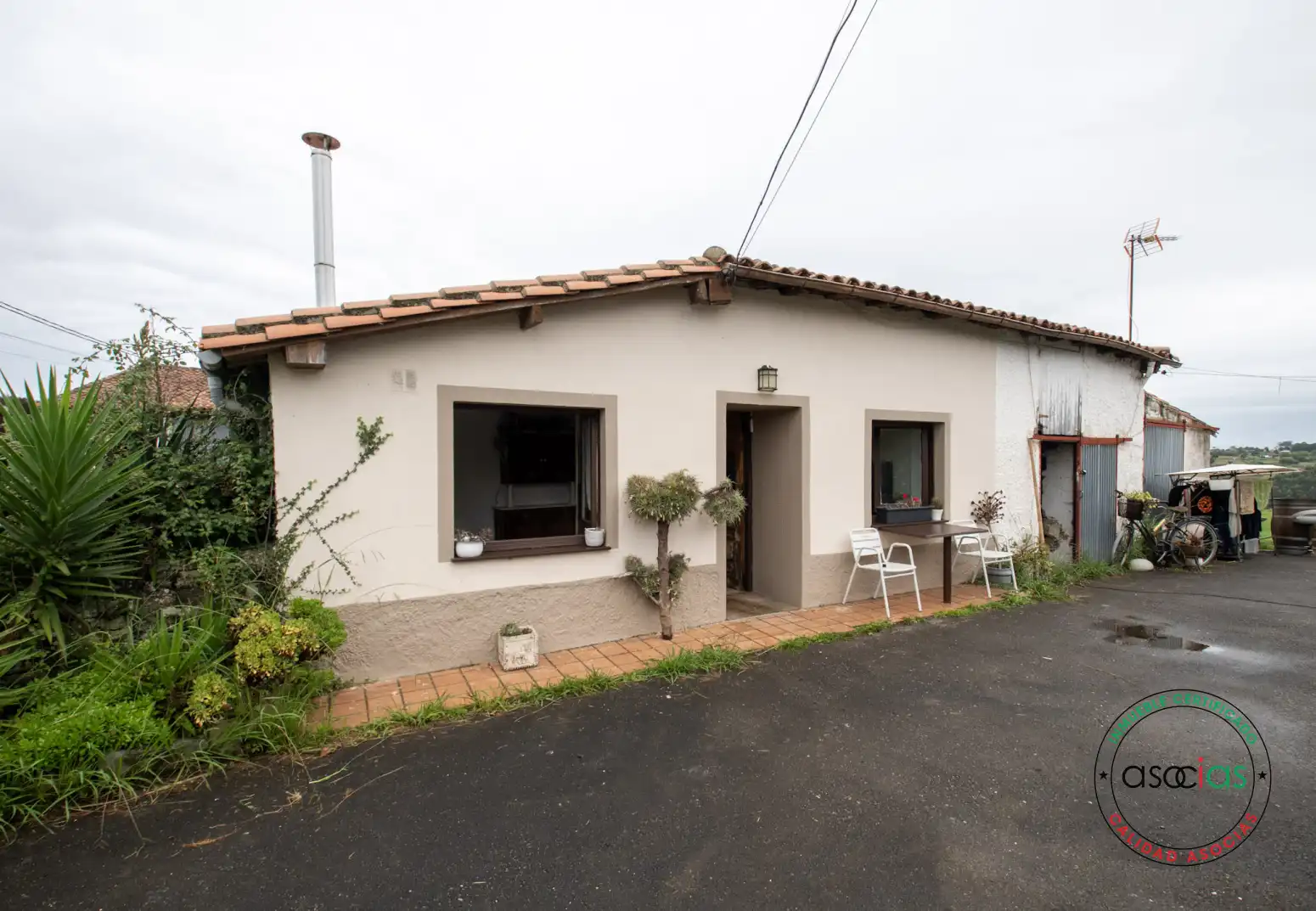 Haus mit Garten zum Verkauf in Careñes - AL EL FRESNO 8