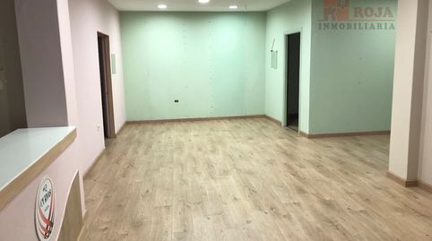 Bajo comercial en el centro de Cangas de Morrazo., imatge 4