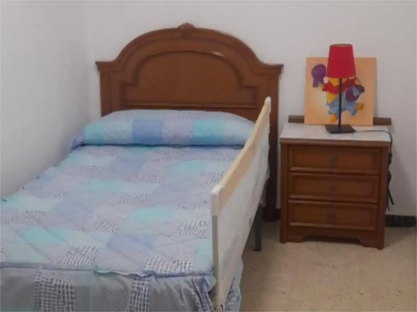 Habitación de Casa adosada en venta en Cilleros con Amueblado y Balcón