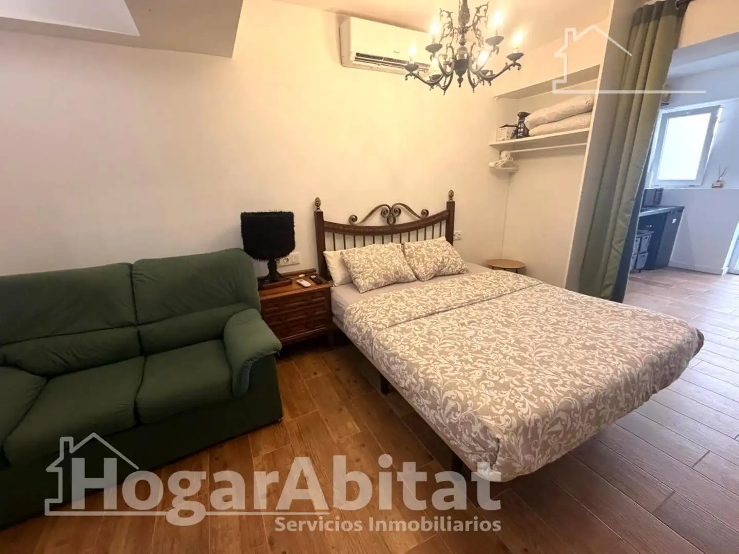 Habitación de Piso en venta en Valencia con Aire acondicionado y Calefacción
