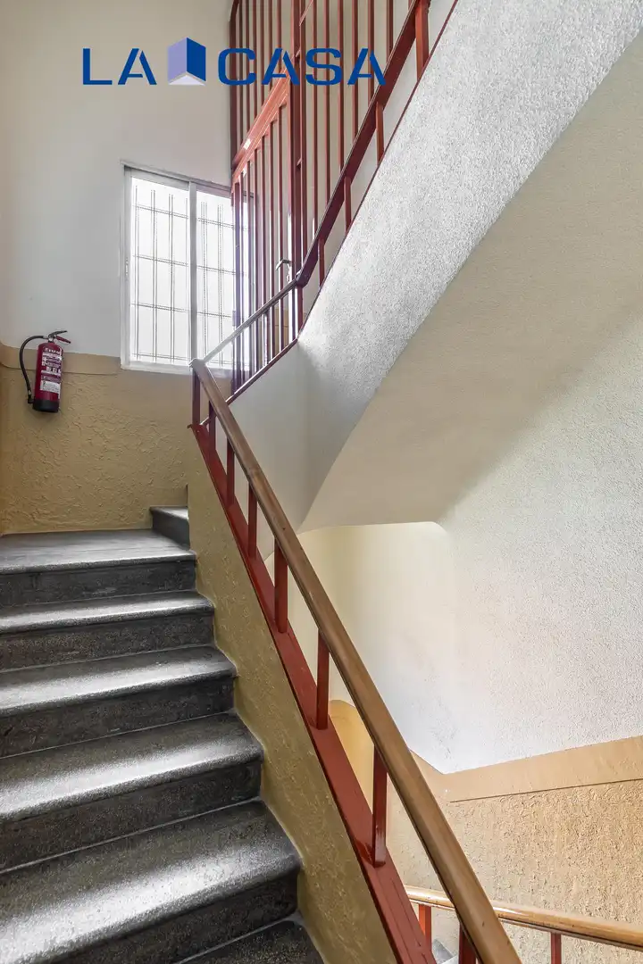 Piso en venta en Madrid con Calefacción y Terraza