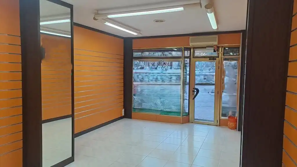 Locale commerciale in vendita a La Roda, imagen 2