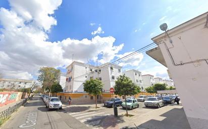 Vista exterior de Pis en venda en  Sevilla Capital