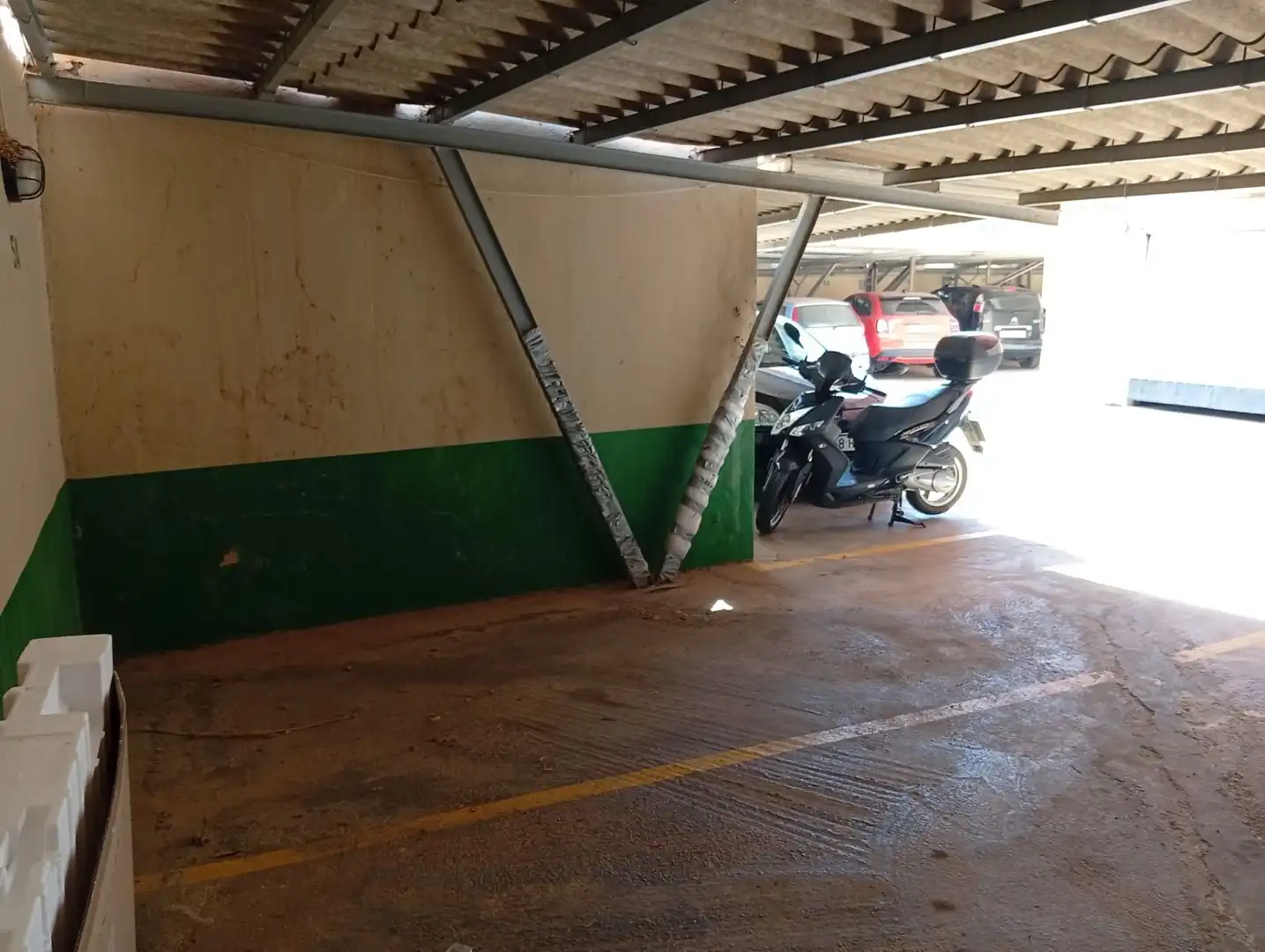 Parking of Flat for rent in Málaga  with Air Conditioner, Terrace and Furnished