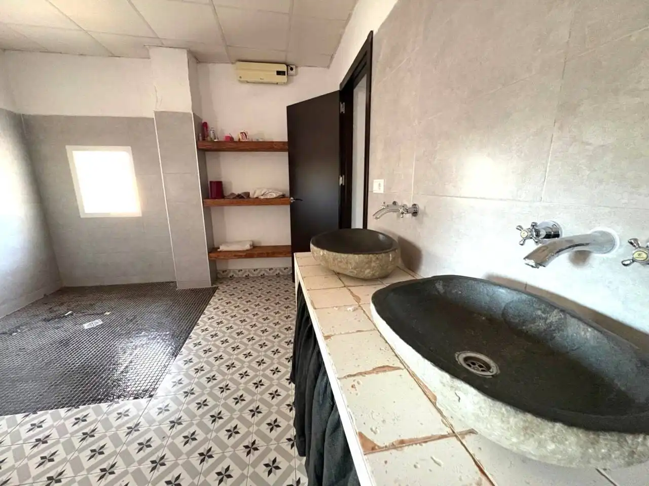 Badezimmer von Country house zum Verkauf in Monóvar  / Monòver mit Privatgarten, Terrasse und Schwimmbad