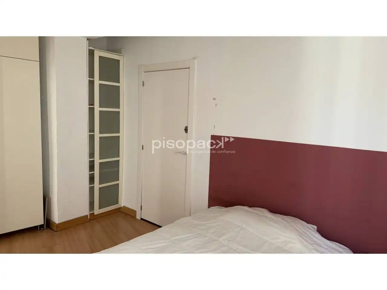 Bedroom of Flat for sale in  Pamplona / Iruña  with Heating, Parquet flooring and Storage room