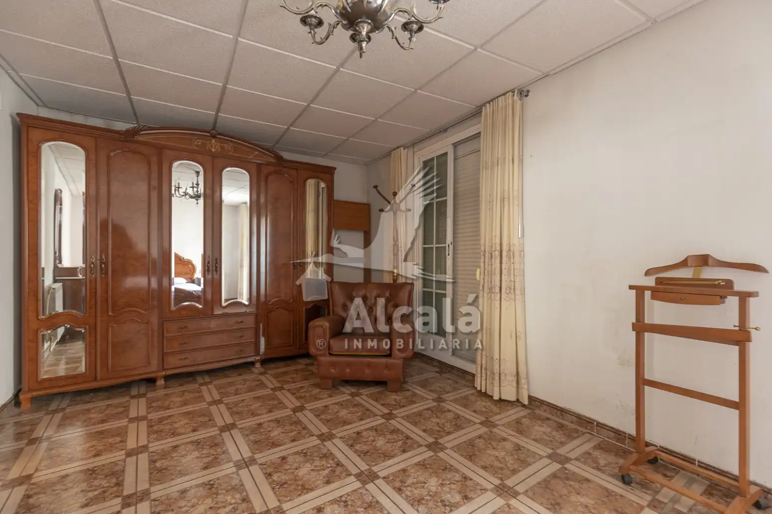 Dormitori de Casa o xalet en venda en Alcalá de Henares amb Calefacció, Traster i Balcó