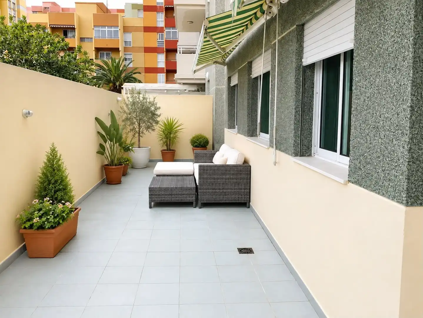 Terraza de Piso en venta en Candelaria con Terraza y Amueblado
