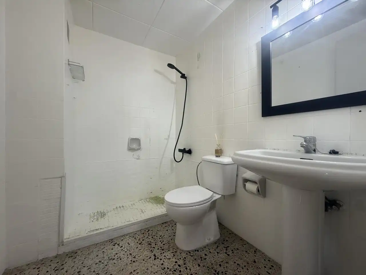 Bathroom of Flat for sale in Tordera