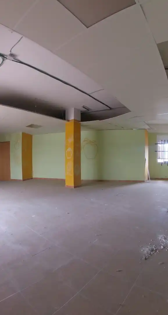 Local comercial en venda a Cervera, imagen 4