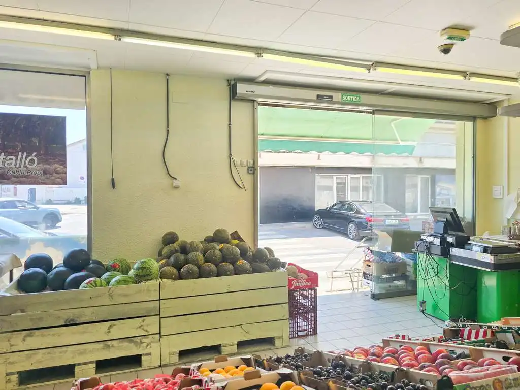 Local comercial en venda a Riells, imagen 6