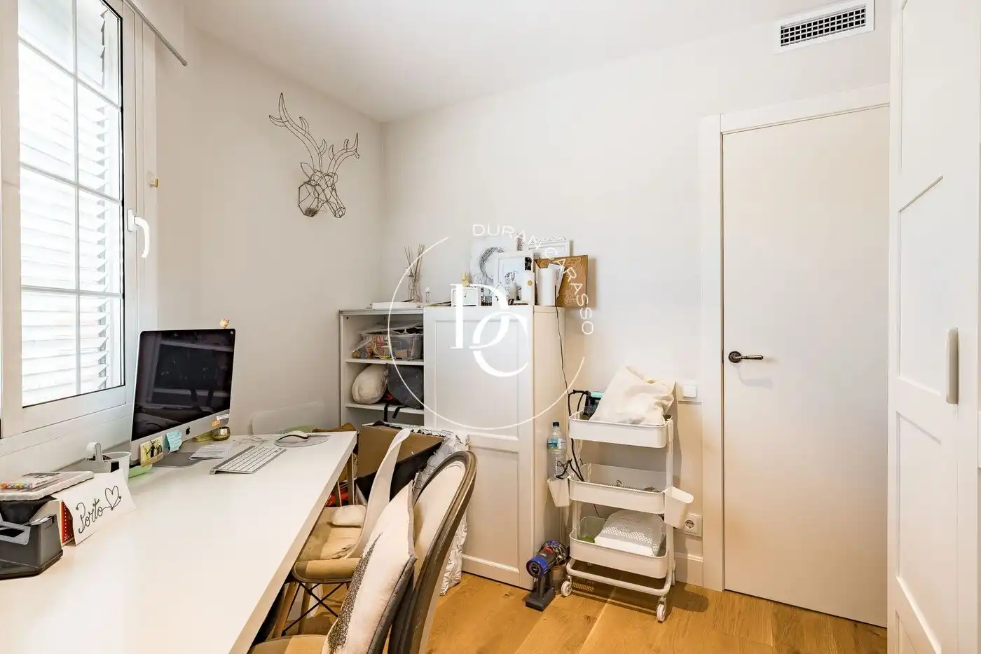 Habitación de Casa o chalet en venta en Sant Joan Despí con Aire acondicionado, Calefacción y Jardín privado