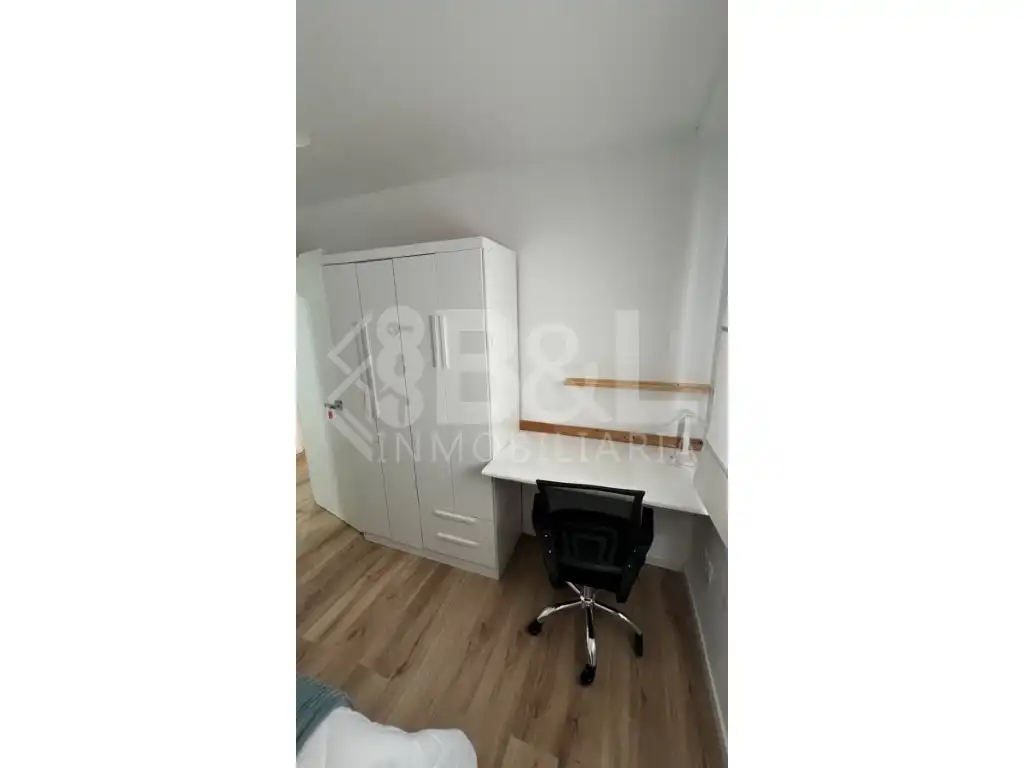 Habitación de Piso en venta en Huelva con Amueblado y Balcón