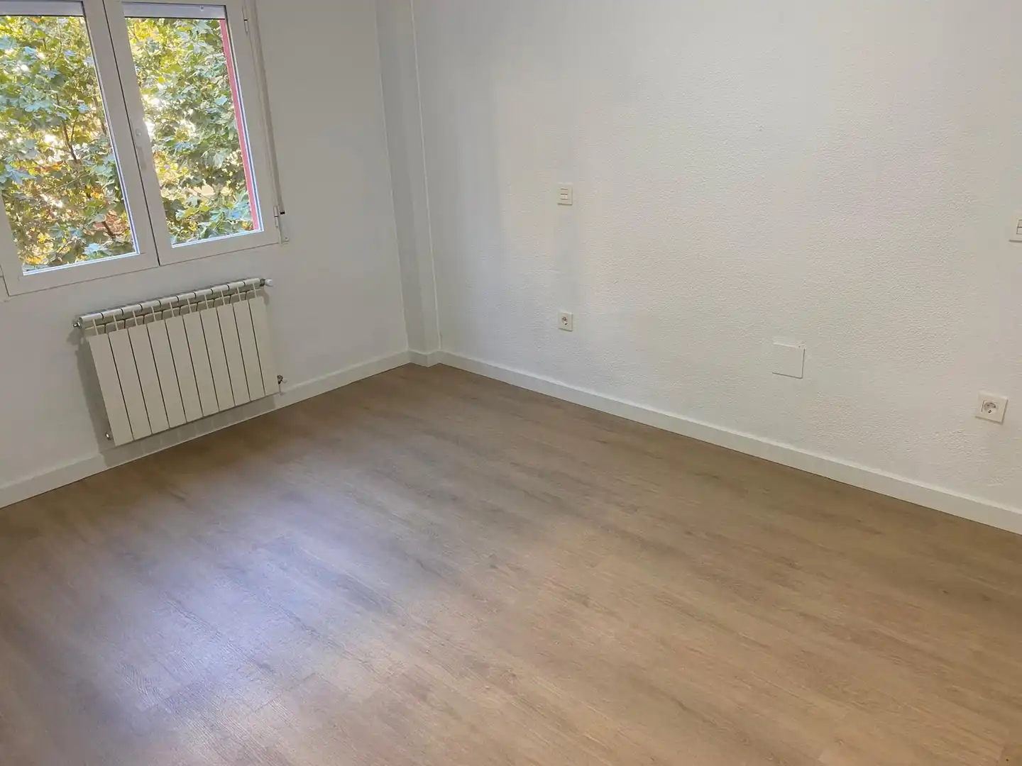 Bedroom of Flat for sale in El Perchel