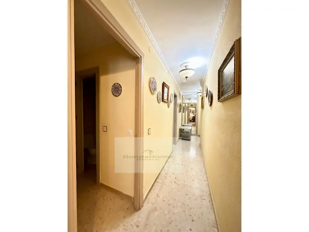 Piso en venta en Calle Carmen Montes, La Carihuela - Los Nidos