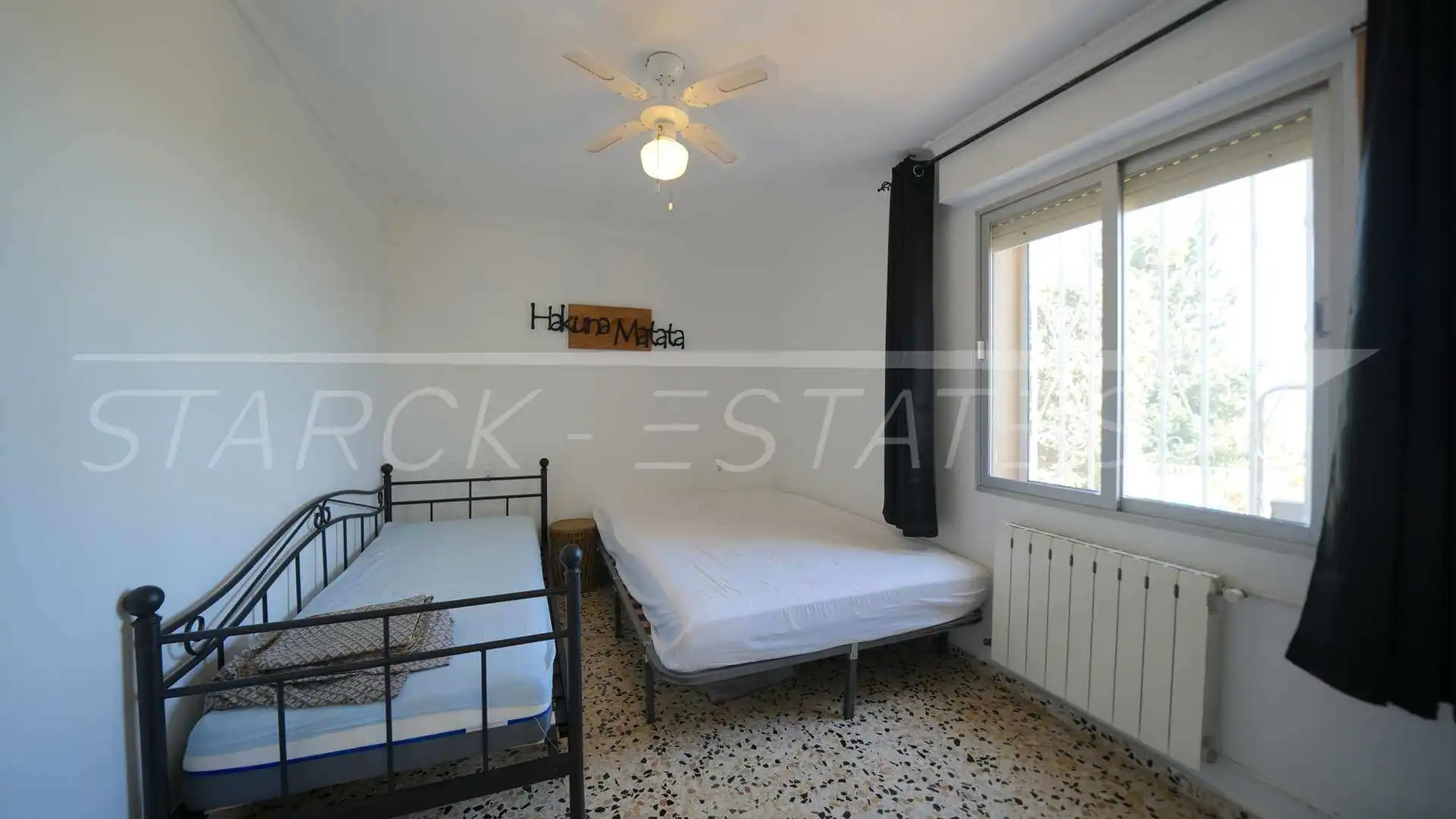 Dormitori de Casa o xalet en venda en Benidoleig amb Aire condicionat i Piscina