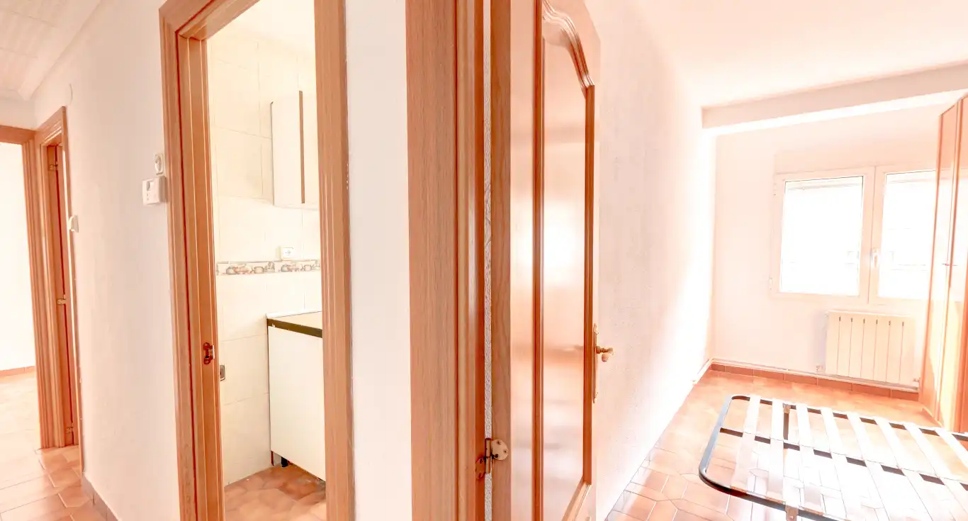 Flat for sale in Zaragoza  with Heating