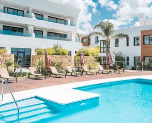 Piscina de Pis de lloguer en Marbella amb Aire condicionat, Calefacció i Terrassa