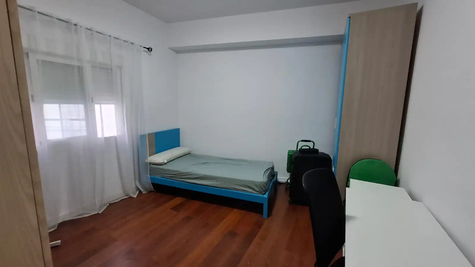 Bedroom of Flat for sale in Motril  with Air Conditioner, Terrace and Furnished