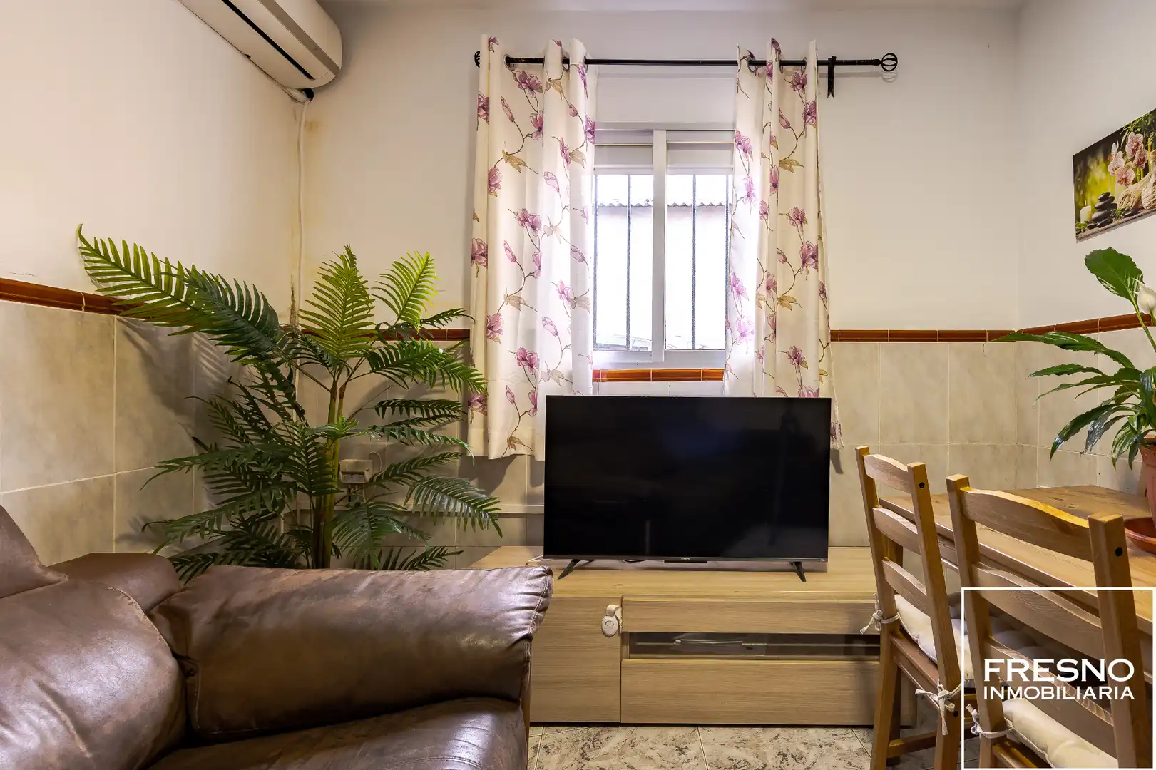 Sala de estar de Casa o chalet en venta en Cobeña con Calefacción y Horno