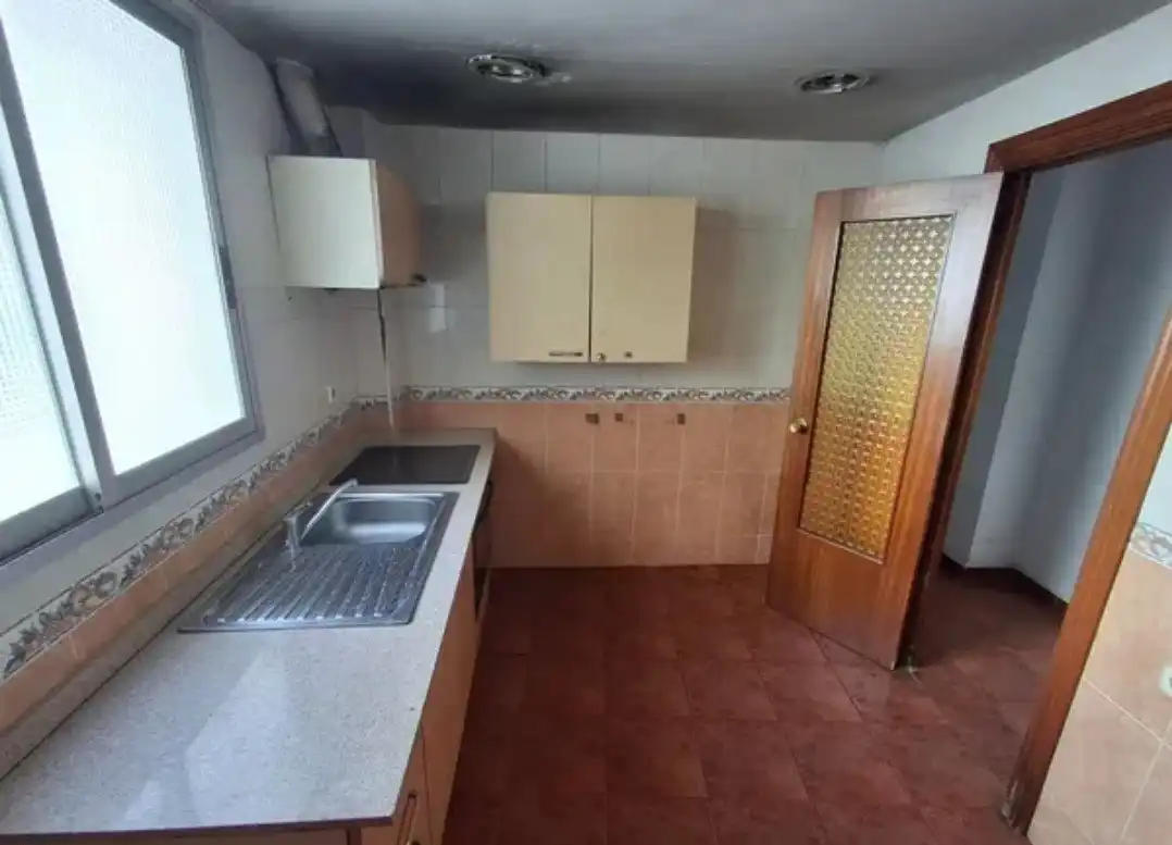 Cocina de Piso en venta en Valencia con Balcón